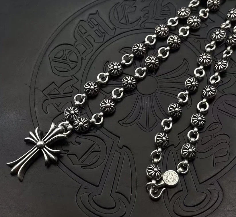 CH LOGO NECKLACE -9